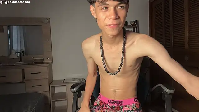 OopsAgain_n Live XXX chat