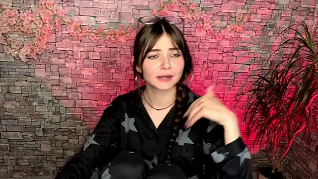 may_rollins' Live XXX Chat