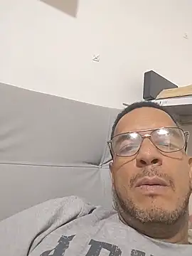 Chat XXX Live latinmartin73