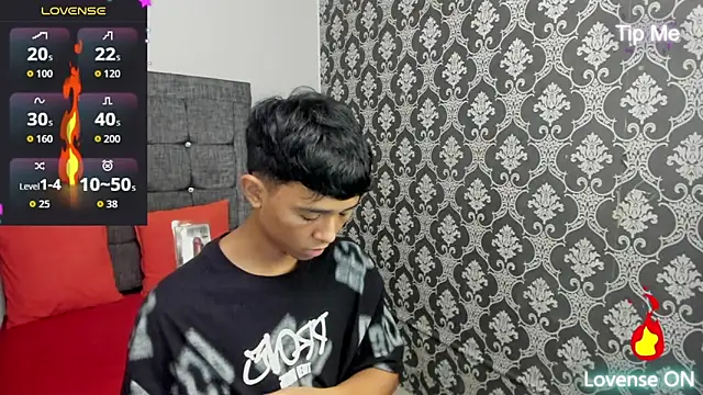 Little_Twink19x's Live XXX Chat