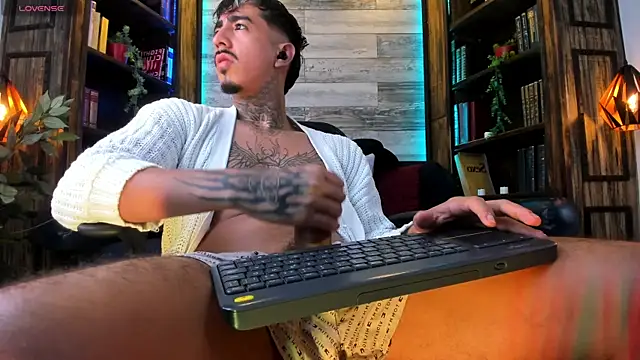 Donovan_Desmond's Live XXX Chat