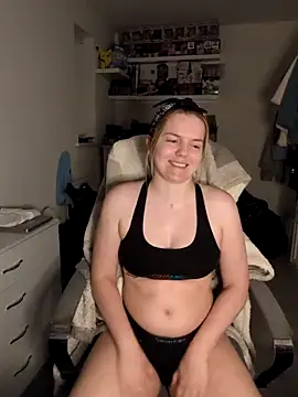 British_BellaXx's Live XXX Chat