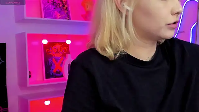 Онлайн чат XXX StephanieSweety