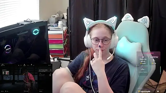 LilyFoxxx's Live XXX Chat