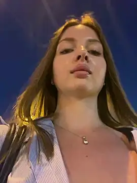 Chat +18 de KrisMagnoly ao vivo