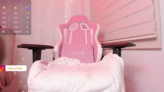 Alice_winter_ élő XXX-chatje