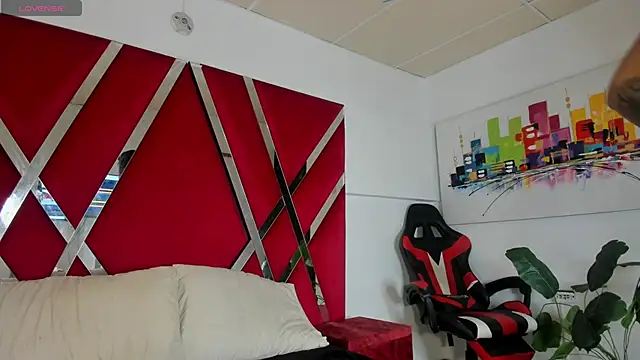 Emilyasm live XXX chat