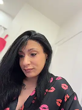 FerrariFrench – Naživo XXX chat