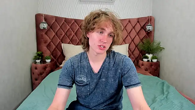 FinnBev Live XXX Chat