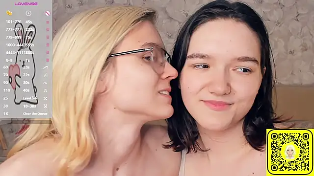Živý XXX chat KarinStfleur