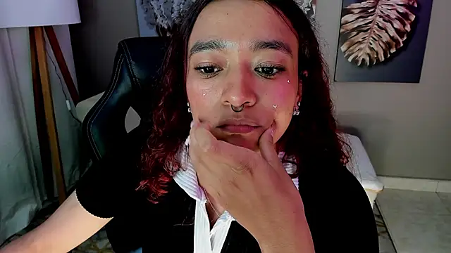 charlotte_blueeのライブXXXチャット