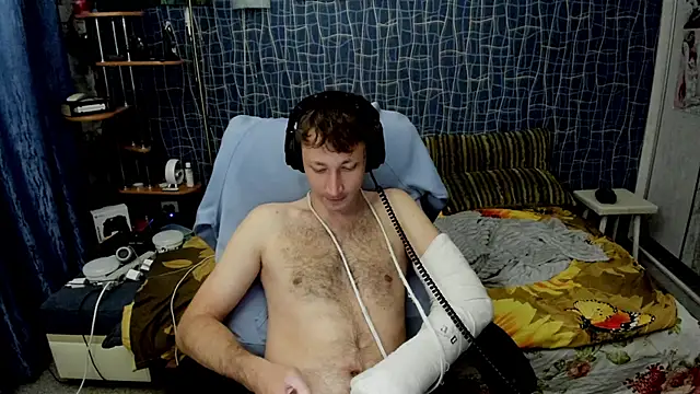 CuteBoy228's Live XXX Chat