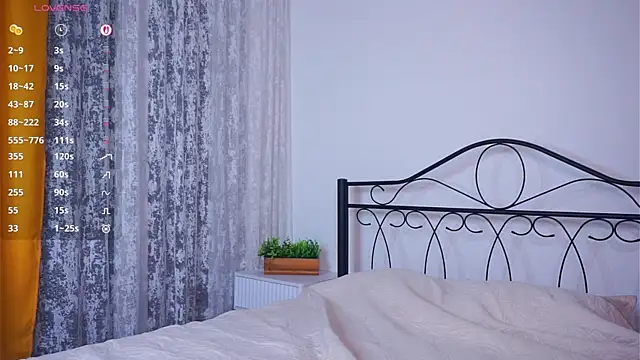 Онлайн чат XXX CleotildePiel