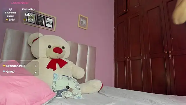Chat XXX en directo de ORIANNA_21
