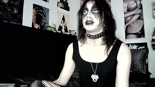 kiiler_queen élő XXX-chatje