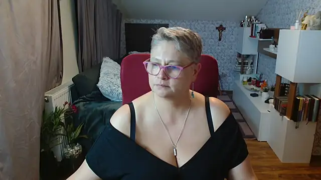 bigtits4you Chat XXX live