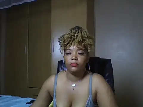 queenbebony's Live XXX Chat
