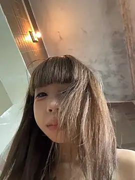 nameinameiのライブXXXチャット