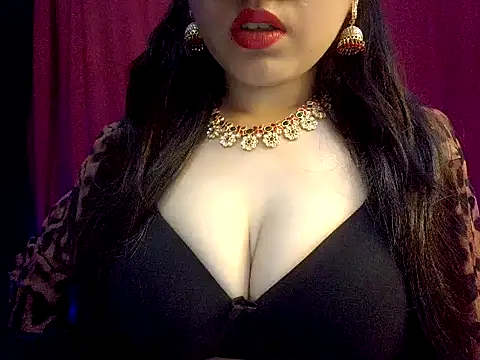 Chatroom XXX en direct de nadia_doll69
