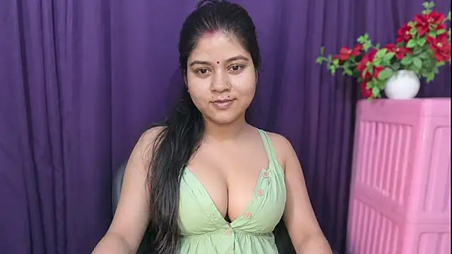 Anushka826 Live XXX-Chat