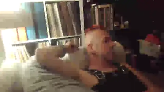 SHARPSkinhead live XXX chat