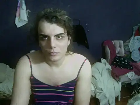 Chat +18 de turkishTransEfsun ao vivo