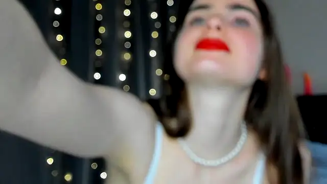 megann_fox2 – Live XXX-chat