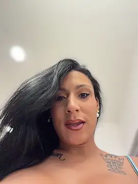 FerrariFrench – Live XXX-chat