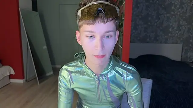 AlexFH live XXX chat