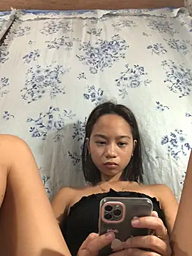 Asianpinay_Skinny1818のライブXXXチャット