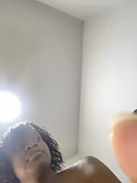 Chat XXX ao vivo de OshunHoney