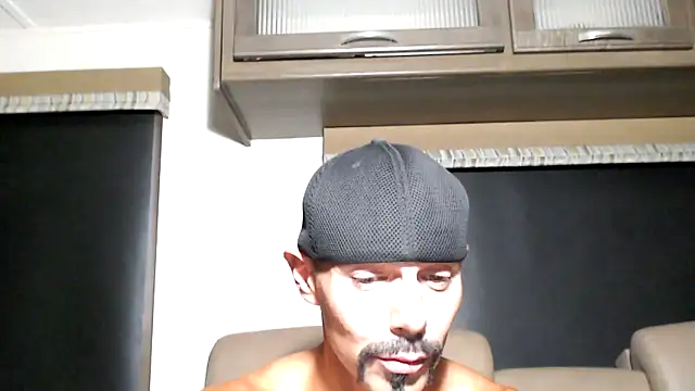 Chat XXX en directo de ThickD2C