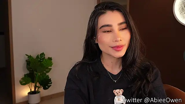 Abieowen4's Live XXX Chat