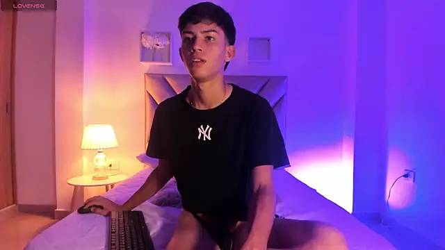 Baby_noahtt Live XXX-Chat
