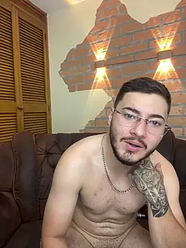 Brandon_01 Live XXX-chat
