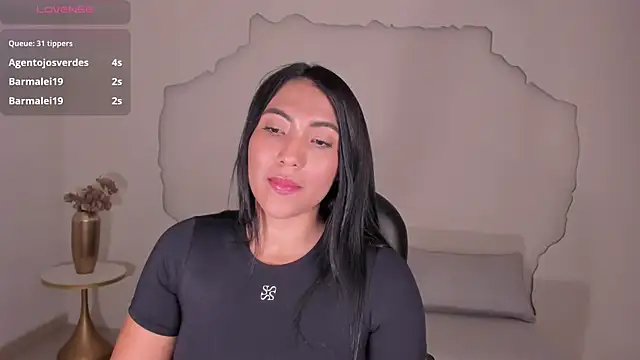 NatalieLewisn Live XXX chat