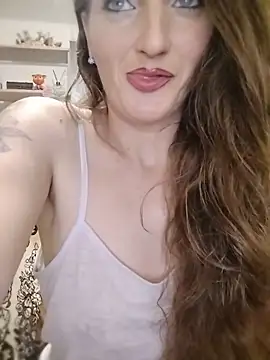 Онлайн чат XXX CrazyMaya39