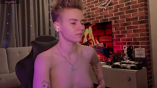 Jean_Willson élő XXX-chatje