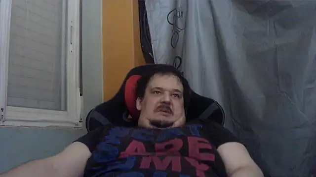 Chat +18 de porkorossy ao vivo