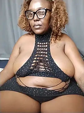 دردشة CHERRYYUMMY الجنسية المباشرة