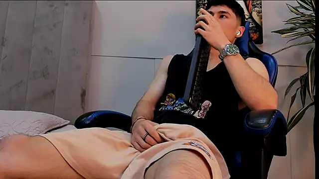 XXX chat uživo modela roan_birkin