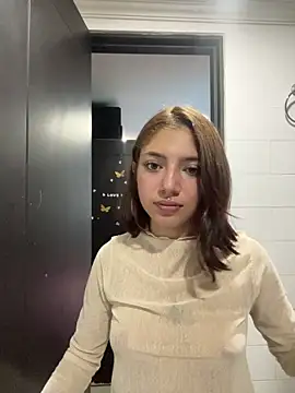 LisaGoddes' Live XXX Chat