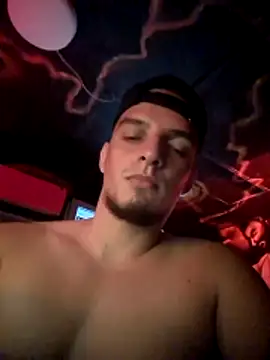 LeoBonucci2519 XXX чат на живо