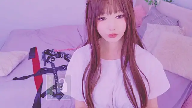 LongoriaEva élő XXX-chatje