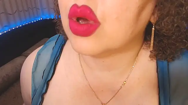 Živý XXX chat BustyKatty