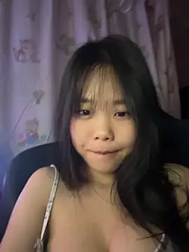 Czat XXX na żywo – Emely-lysea