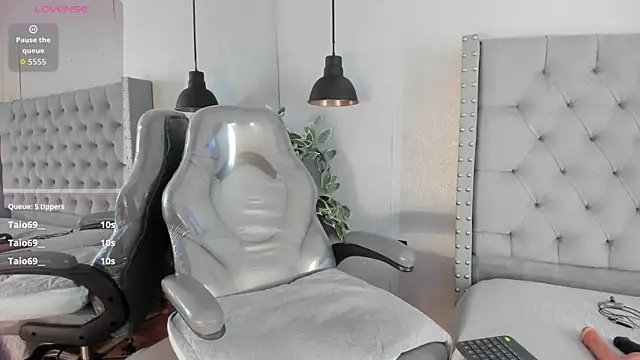 ivy_leee Adlı Modelin Canlı XXX Sohbeti