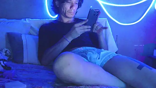 צ'אט XXX בשידור חי של Latinopervs