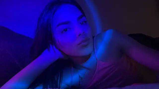 MarlyJess Adlı Modelin Canlı XXX Sohbeti