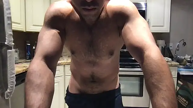 Chatroom XXX en direct de BigGuyMuscle